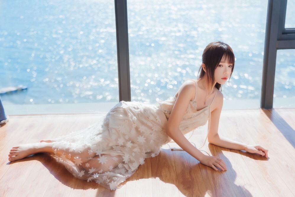 桜桃喵 -  粼光 [25P-190MB]