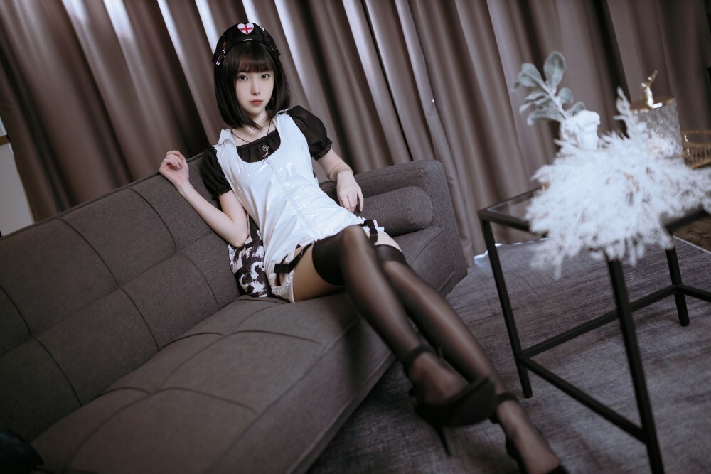 许岚LAN – 黑丝护士 [40P-753MB]