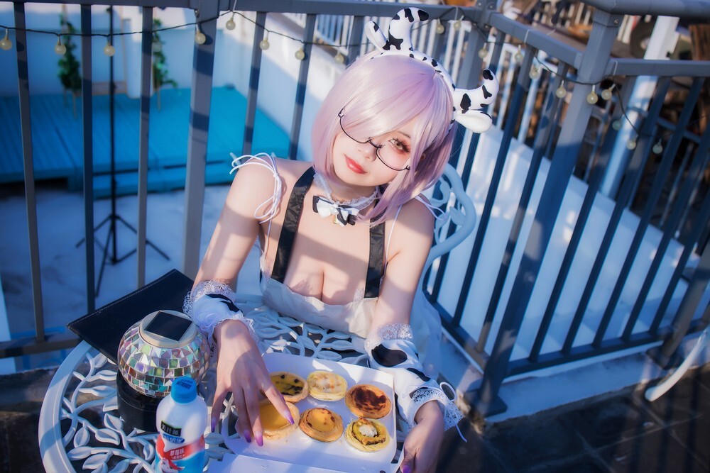 末夜787 – 牛牛厨娘 [64P4V-703MB]