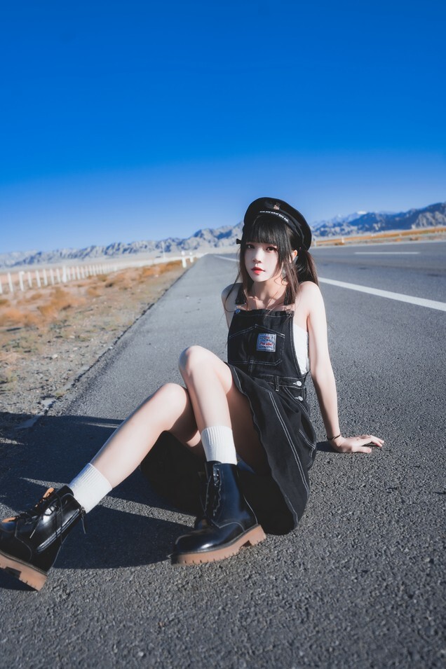 桜桃喵 - 遥 [20P-433MB]