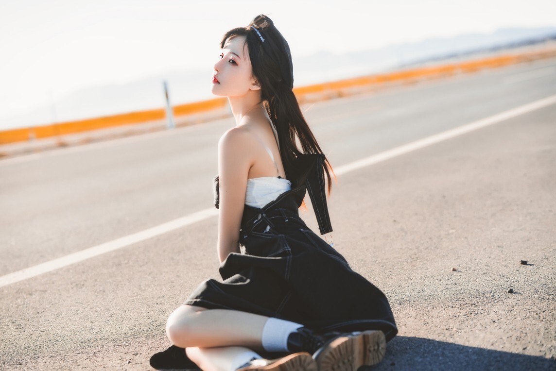 桜桃喵 - 遥 [20P-433MB]