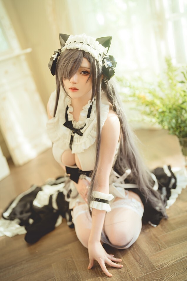 菌烨tako - 舰长图 奥古斯特女仆 [12P-142MB]