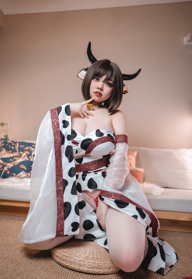 啊日日_Ganlory – 和风乳牛 [59P5V-863MB]