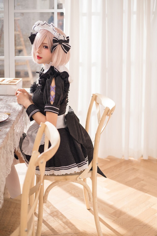 肉糊糊 - 玛修女仆 [12P-11MB]