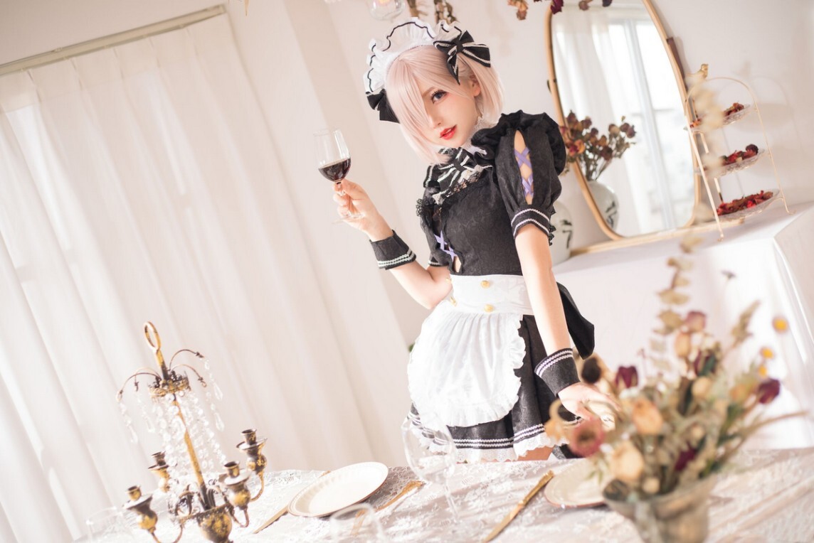 肉糊糊 - 玛修女仆 [12P-11MB]