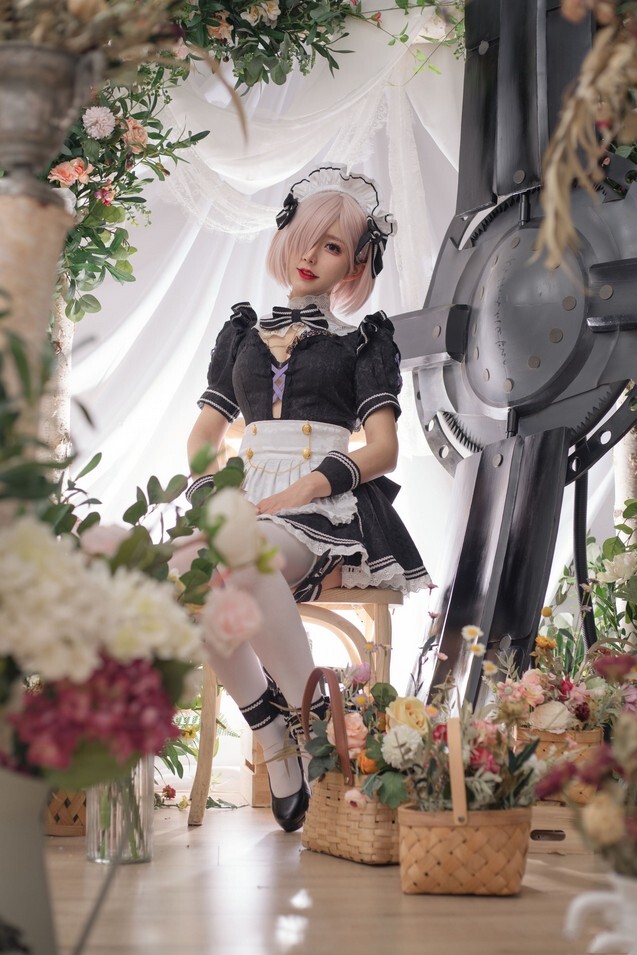 肉糊糊 - 玛修女仆 [12P-11MB]