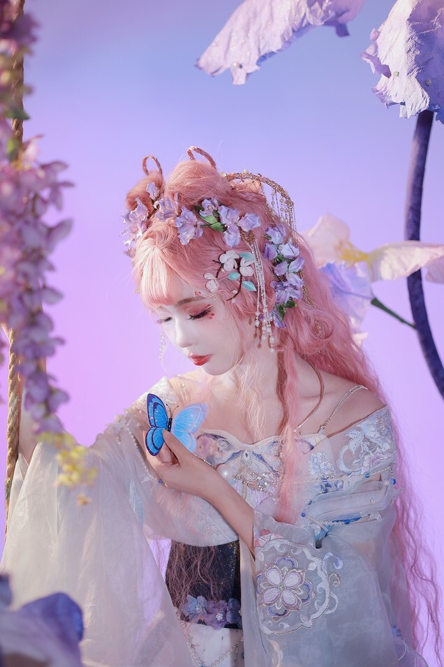 怀里猫ovo - 花月夜蝶梦 [21P-196MB]