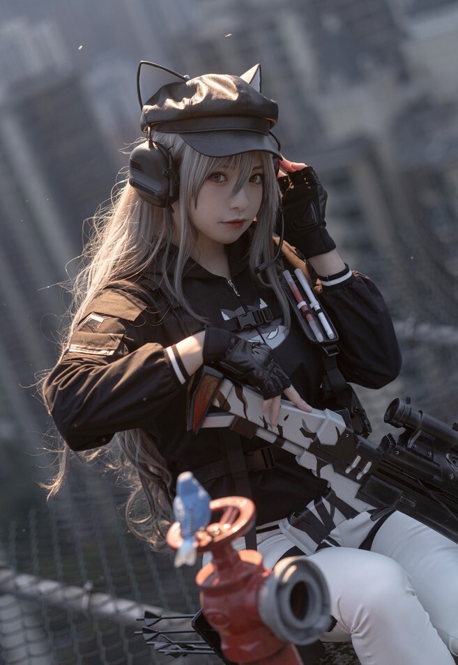 贤儿sherry – 明日方舟 天际线-黑 [13P-16MB]