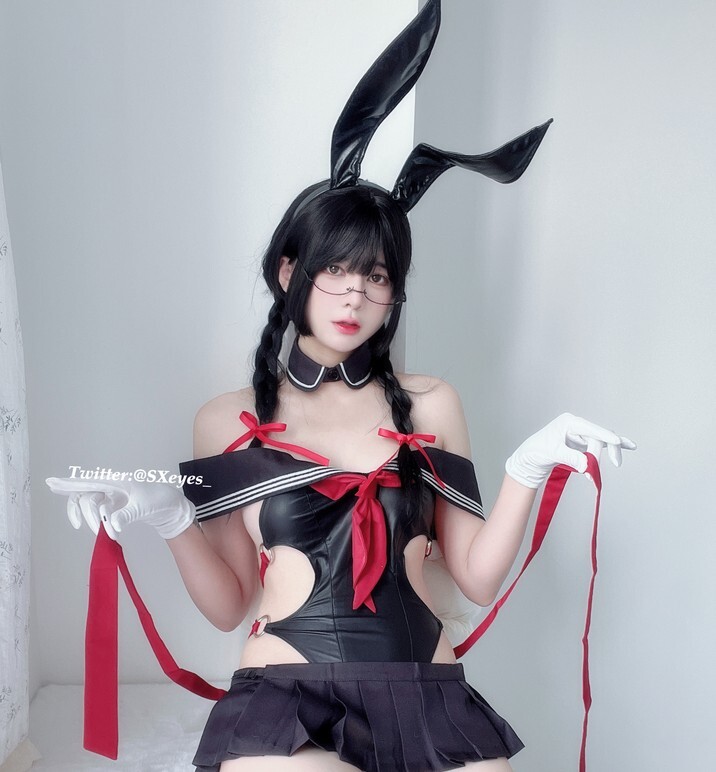 眼酱大魔王w - 23.05月fantia会员合集 [54P1V-308MB]