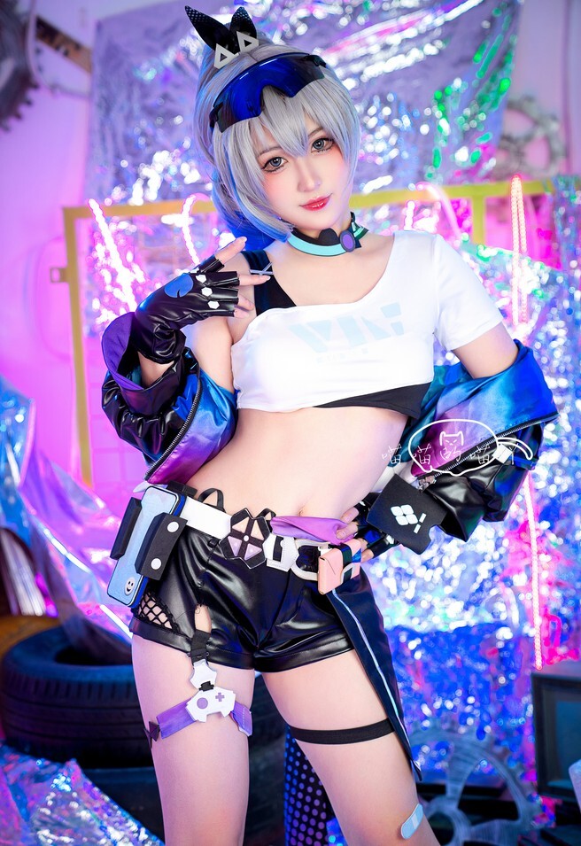 喵喵的喵吖 - 星穹铁道银狼 [12P-104MB]