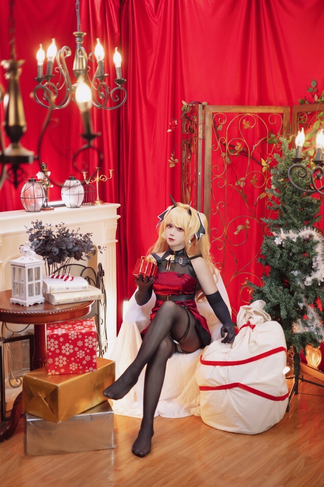 隼隼子 -  灰烬战线 FW-190A [53P-443MB]