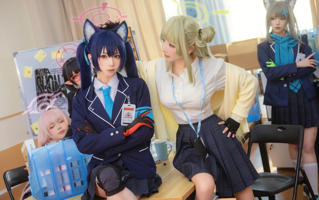 绮太郎_Kitaro – 黑见芹香 [18P-149MB]