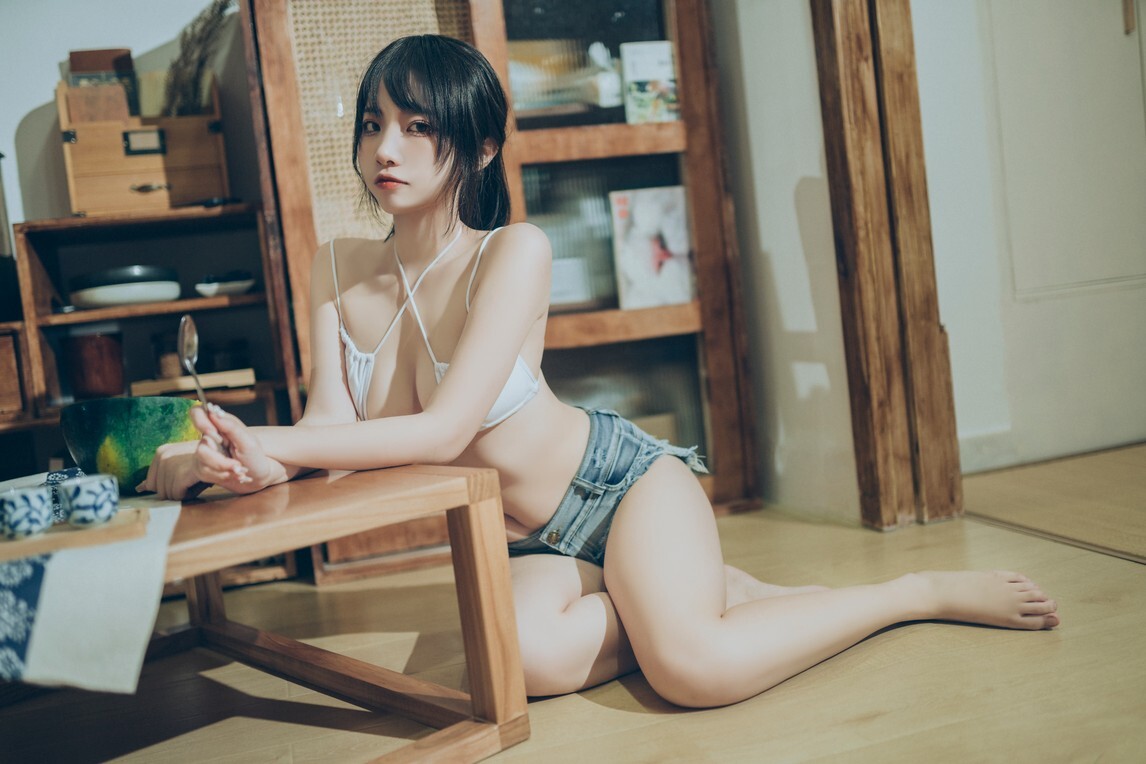 二佐Nisa - 夏日甜蜜 [50P-1.30GB]