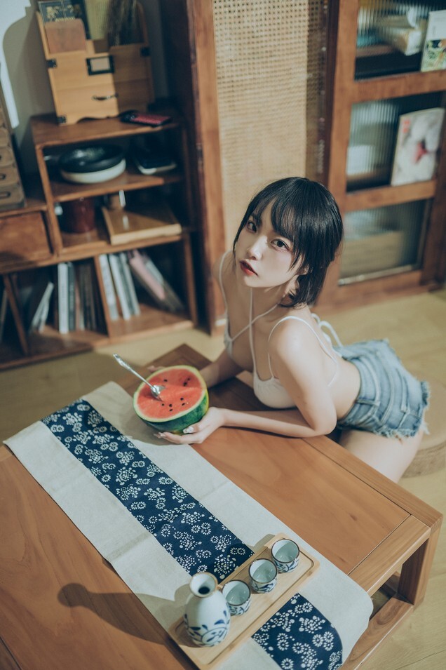 二佐Nisa - 夏日甜蜜 [50P-1.30GB]