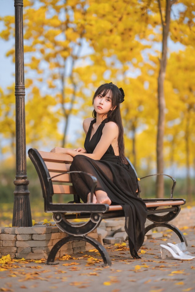 萌芽儿 -  秋有银杏 春有黄风铃 [24P-336MB]