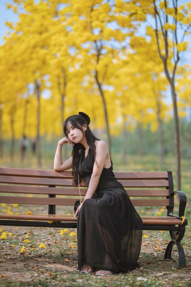 萌芽儿 -  秋有银杏 春有黄风铃 [24P-336MB]