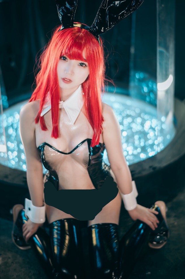 Miyo奶思兔米筱 - Bunny Girl 透明兔女郎 [27P-98MB]