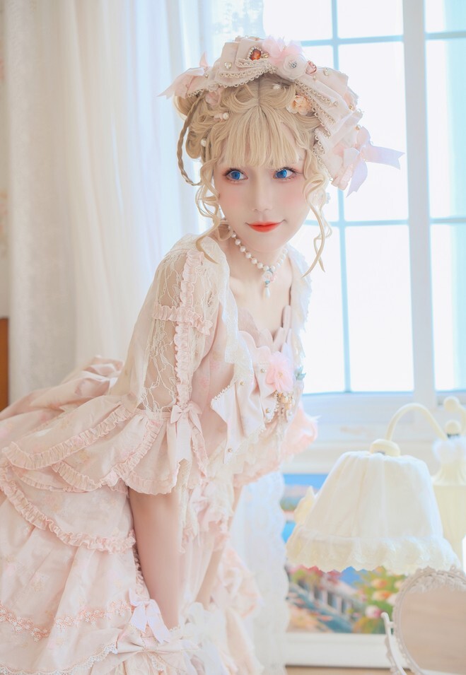 彩芸_Nebula - 亚列尔 [21P-133MB]