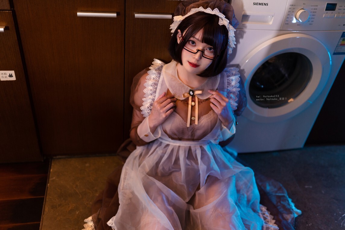 Natsuko夏夏子 -  透明女仆 [76P-844MB]