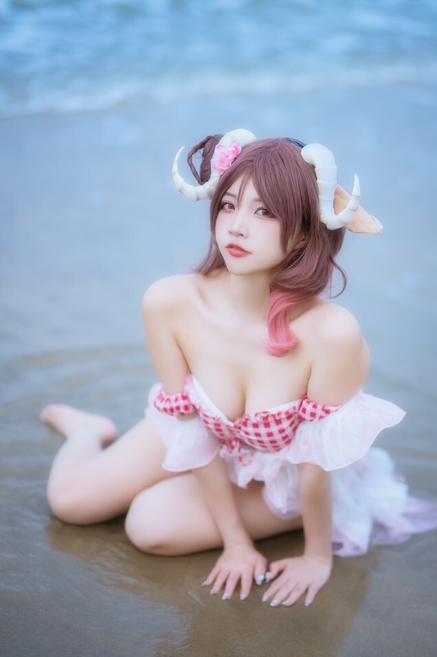 二佐Nisa - 泰拉夏日纪事 方舟艾雅法拉泳装 [34P-594MB]