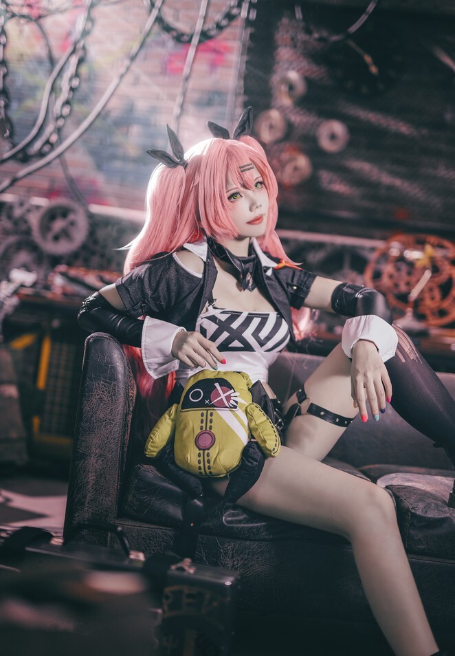 墨色的团子_墨舒 - 妮可 [17P-333MB]