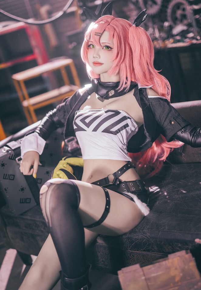 墨色的团子_墨舒 - 妮可 [17P-333MB]