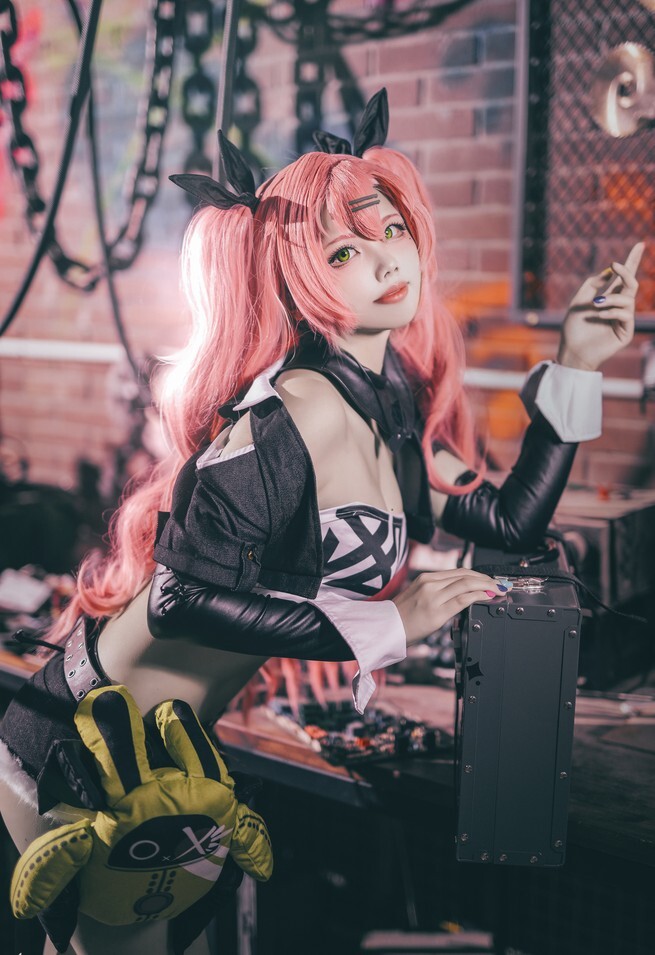 墨色的团子_墨舒 - 妮可 [17P-333MB]