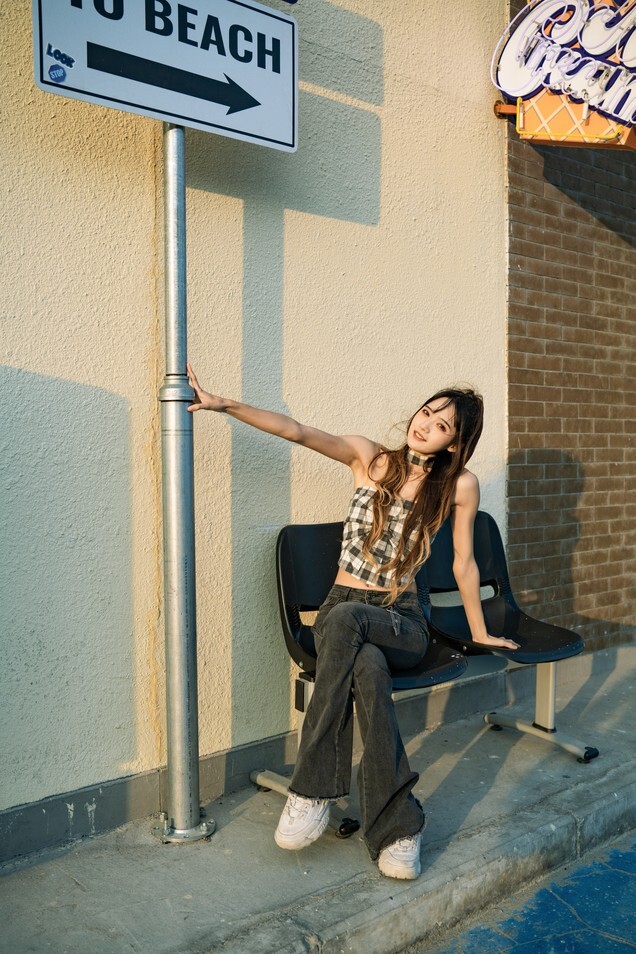 兔子Zzz不吃胡萝卜 - 阳光沙滩 [22P-141MB]