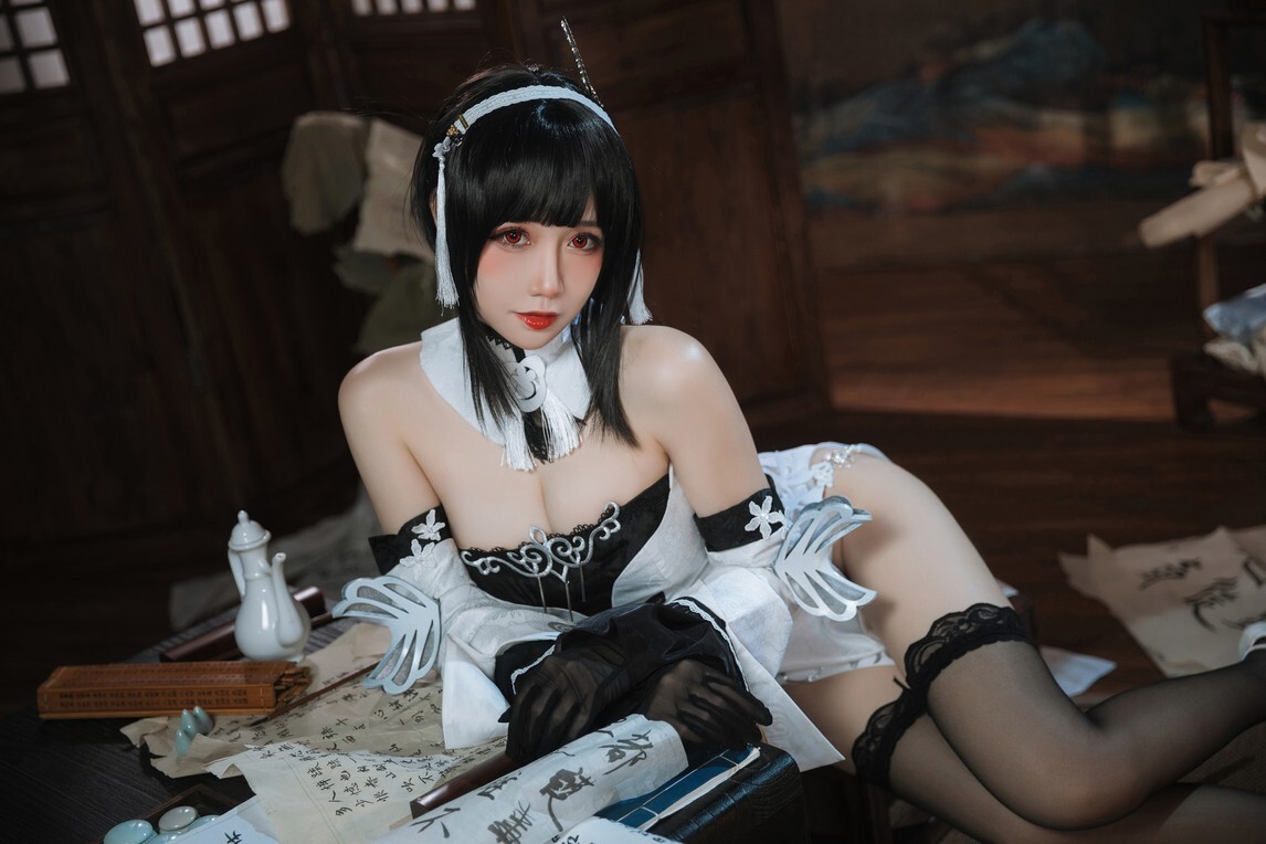 焖焖碳 - 碧蓝航线 鎮海 白黑礼服 [23P-182MB]