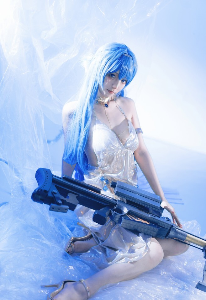 阿熊是个萌妹吗 - 海伦水晶派对礼服 [18P-89MB]