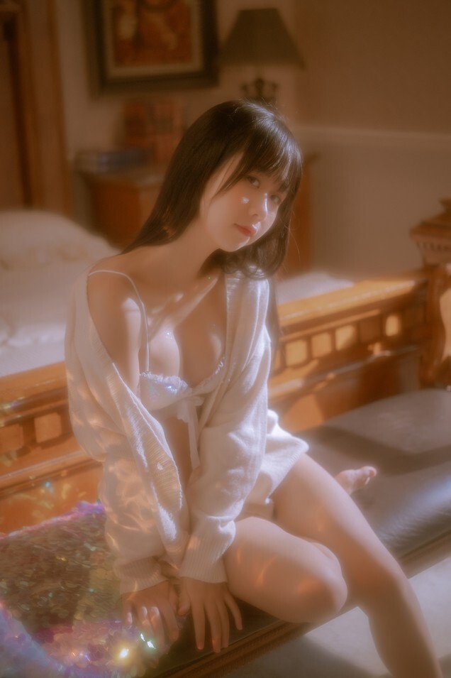 萌芽儿 – 人鱼姬 [21P-518MB]