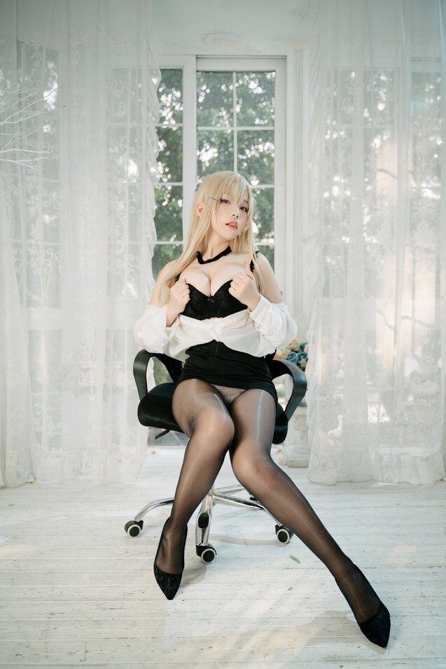 七七娜娜子 - 怨仇办公室 [39P1V-365MB]