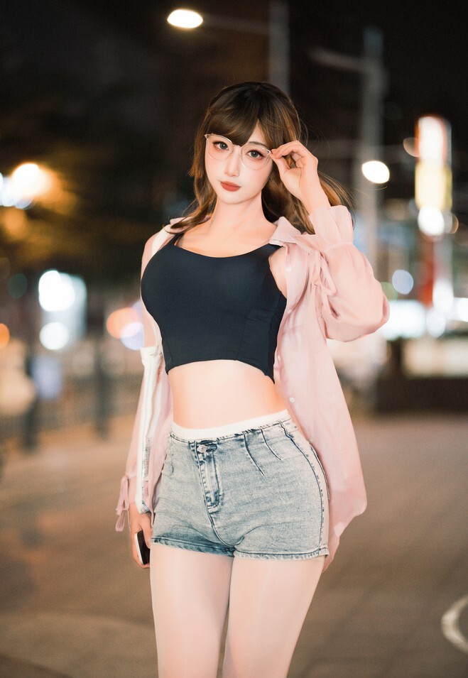 y妹不是小叶 -  常服江南西 [14P-195MB]