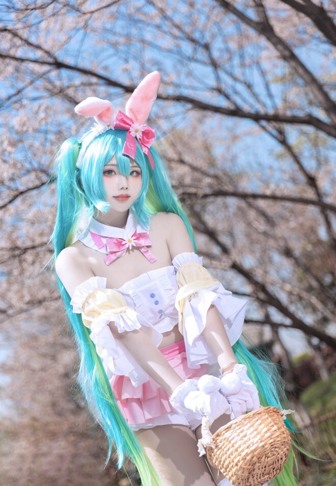 墨色的团子_墨舒 - 初音未来 [13P-188MB]