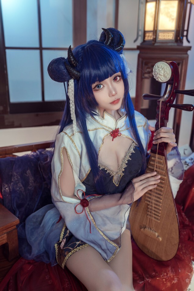 艾西Aiwest - 伊吹新年旗袍 [35P-910MB]