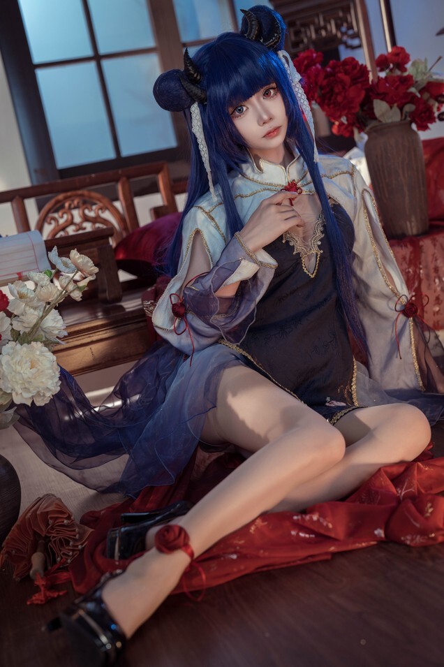 艾西Aiwest - 伊吹新年旗袍 [35P-910MB]