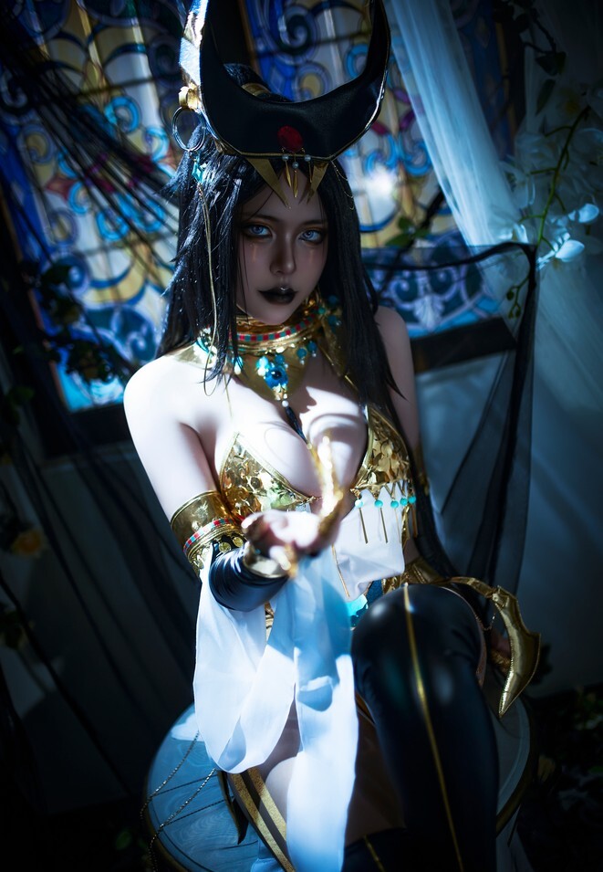 姐崎塔塔 – 狄斯众生绘 [9P-86MB]