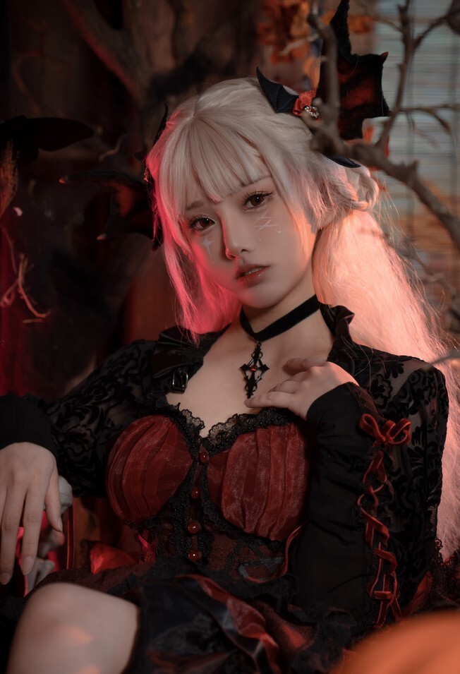 阿璇学妹 – 万圣节 [6P-89MB]