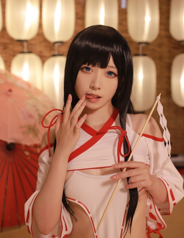 朝霧愛 – ビッチ巫女 [31P-305MB]