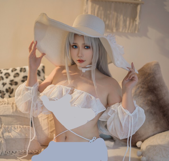 麻花酱 - 约克城泳装 [21P-131MB]