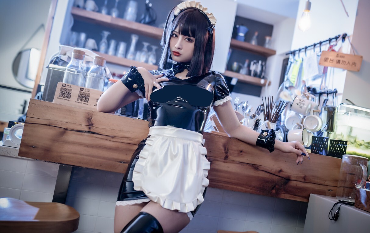 洛璃 LoLiSAMA – 半球女仆 [38P-1010MB]