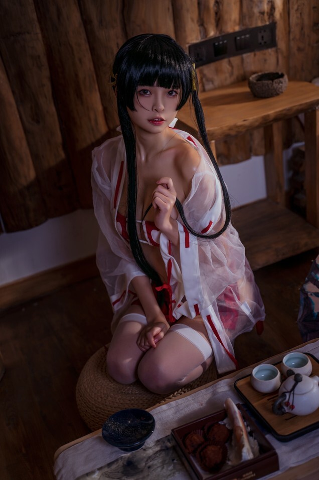 可可老师 - 温泉巫女 [50P-332MB]