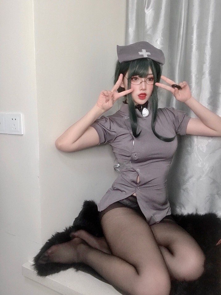 你十七鸽 – 灰色护士 [146P1V-280MB]