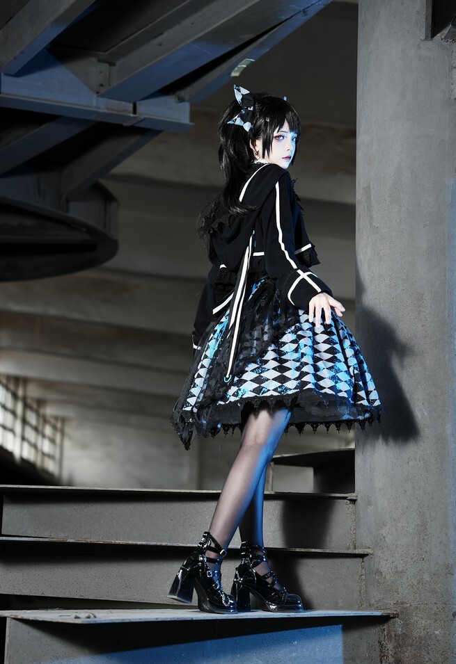 花甲conch – 黑岩射手 [18P-139MB]