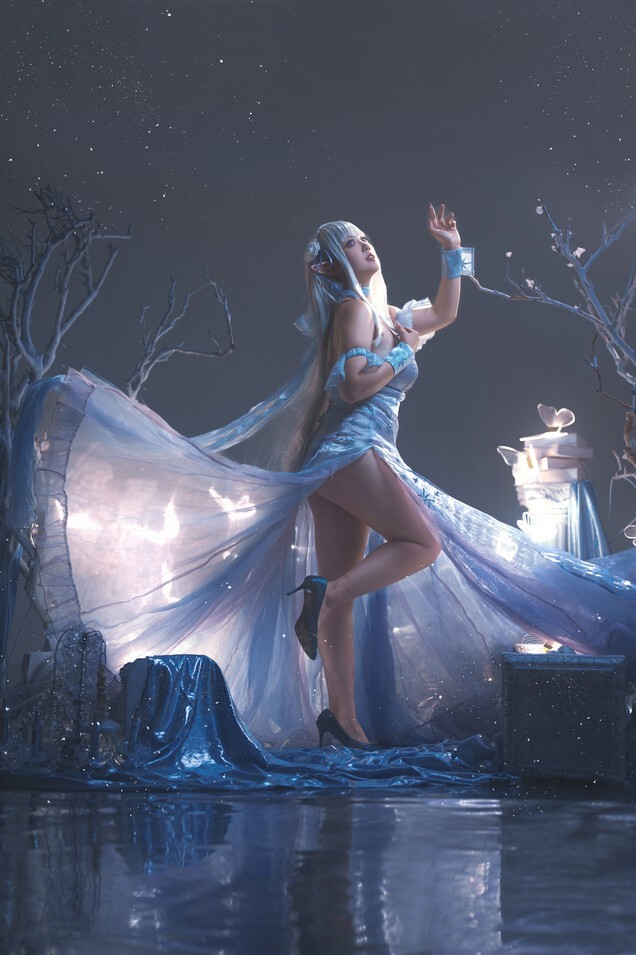 小完能干脆面qvq – 爱蜜莉雅 [16P-143MB]