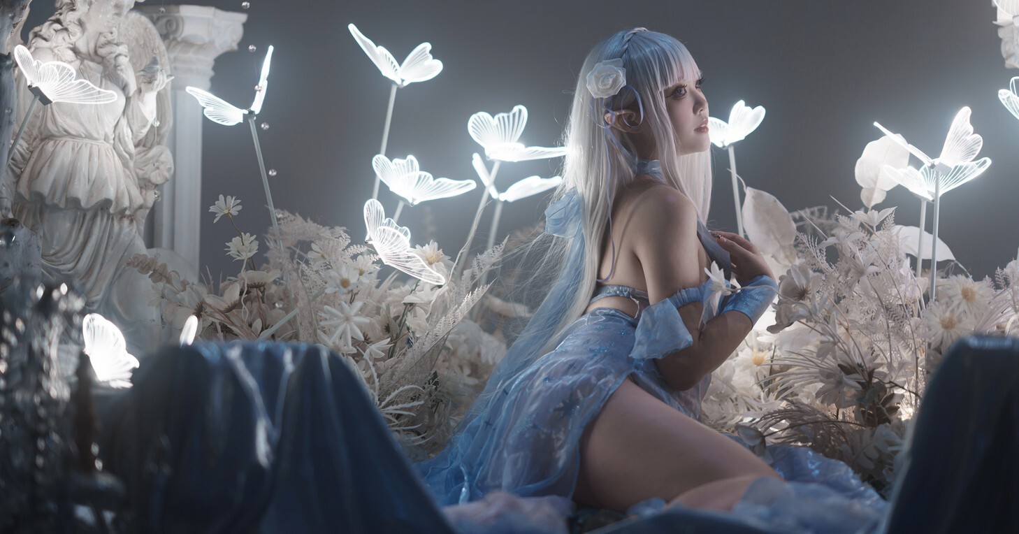 小完能干脆面qvq - 爱蜜莉雅 [16P-143MB]