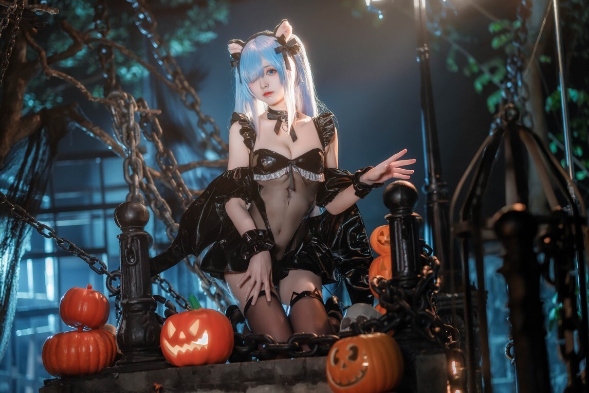 大大卷卷小卷 - 碧蓝航线雅努斯 万圣喵喵惊悚夜 [18P-135MB]