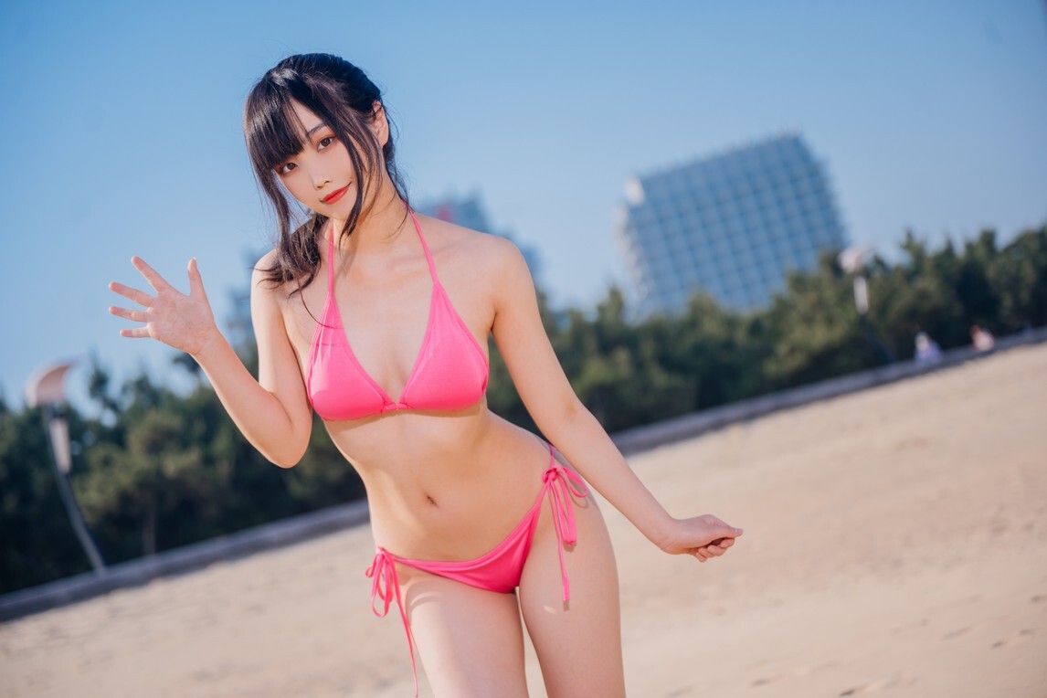 汪知子 - 粉色比基尼 [30P-180MB]