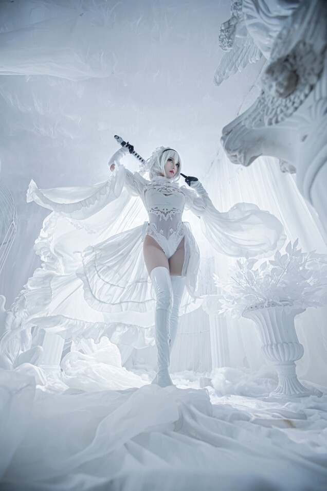 奶狮不咬人 - 白2b [16P-184MB]