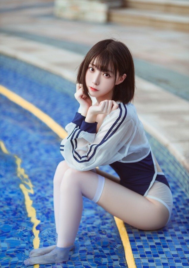 许岚LAN – 泳池竞泳 [40P-366MB]